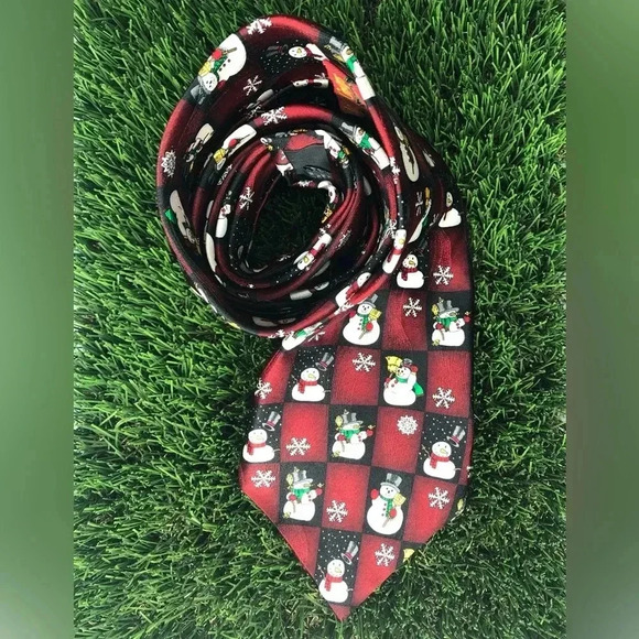 HALLMARK Licensing Snowman Christmas Neck Tie - Picture 3 of 7